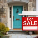 For,Sale,Sign,Real,Estate,Agency,On,Street